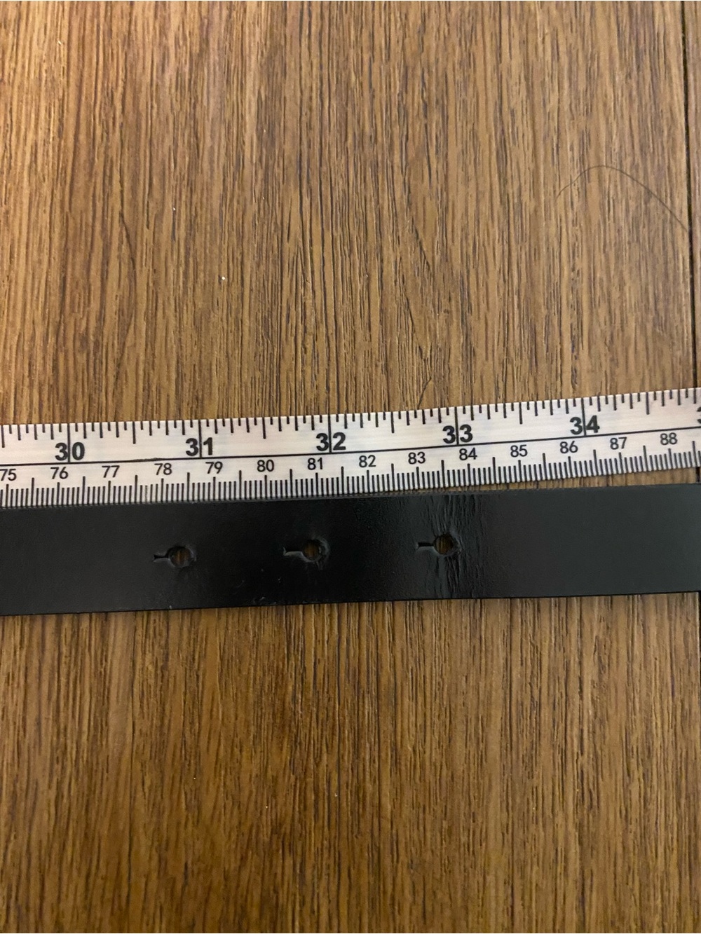 Gucci Black Leather Belt with Silver G-Plate Buckle - Picture 3 of 6